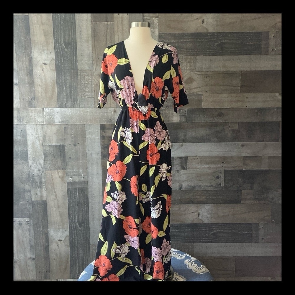 Urban Outfitters jumpsuit xsmall black floral boho party resortwear old money